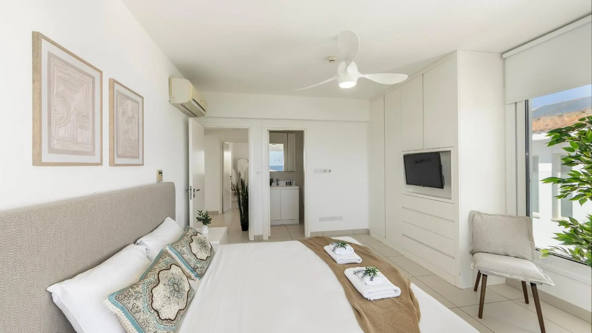 Villa Protaras Sirina Seafront Paradise