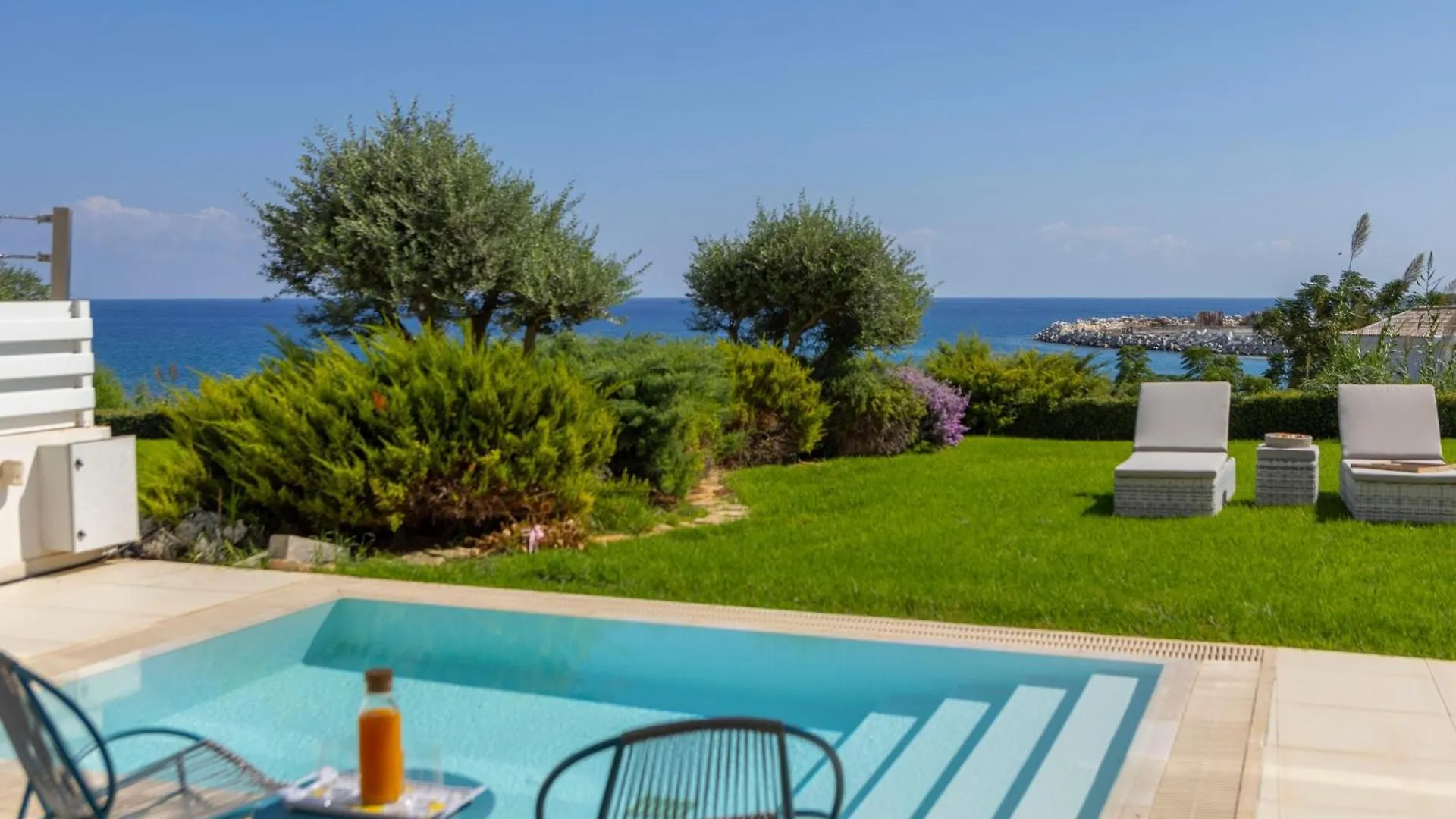 Villa Protaras Sirina Seafront Paradise